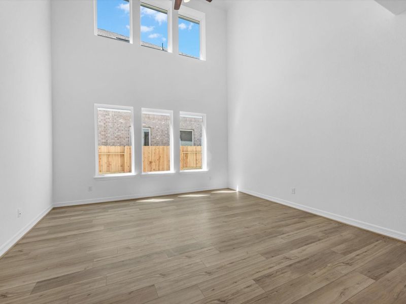 Spacious, unfurnished interior of a new home in Emory Glen, Magnolia (Image 14).