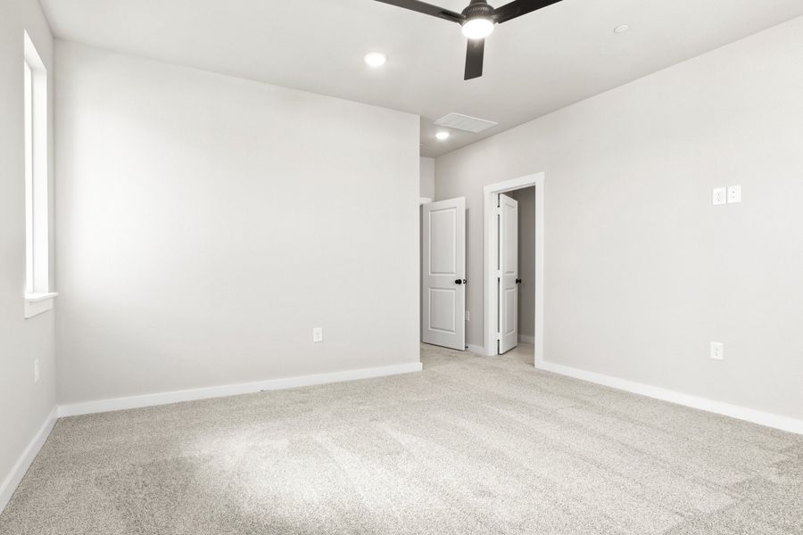 Spacious, unfurnished interior of a new home in Willow Grove Townhomes, Melissa (Image 36). Spacious, unfurnished interior of a new home in Willow Grove Townhomes, Melissa (Image 36).