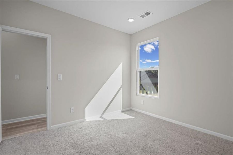 Spacious, unfurnished interior of a new home in Easton Park, Dallas (Image 27).