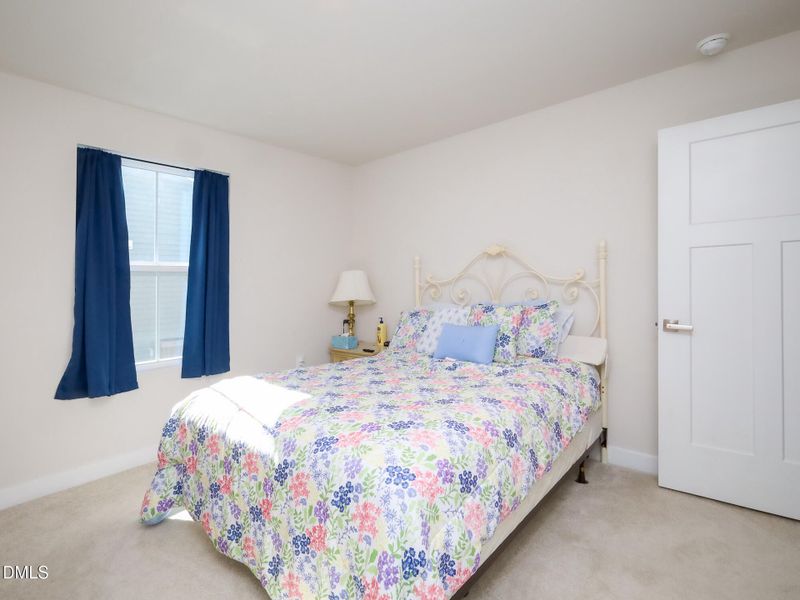 038_601_hollys_bluff_bedroom3