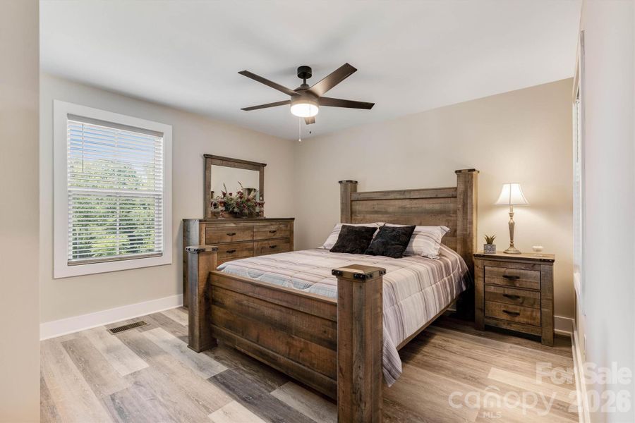 Furnished interior view inside a new home in , Lenoir (Image 19).