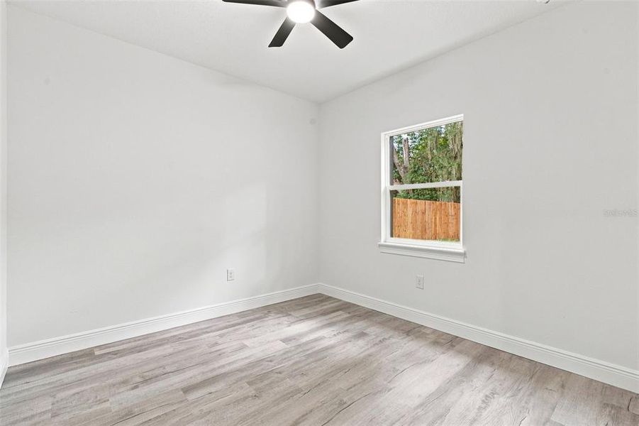 Spacious, unfurnished interior of a new home in , Deland (Image 16).