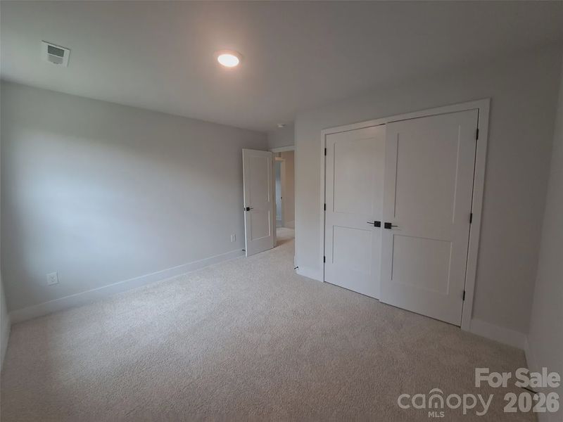 Spacious, unfurnished interior of a new home in Kerns Ridge, Salisbury (Image 15).