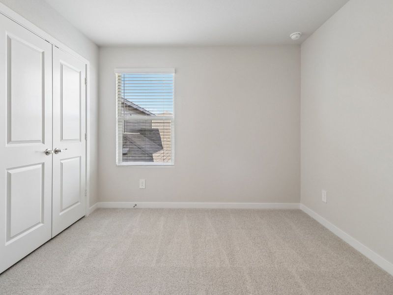 Spacious, unfurnished interior of a new home in Cibolo Hills West - Spring Series, Fort Worth (Image 26).