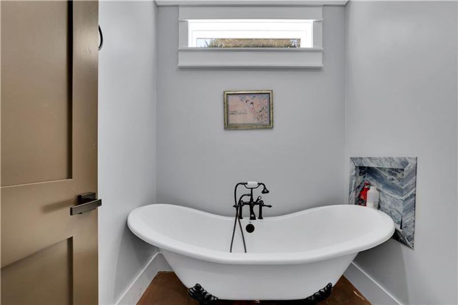 Furnished interior view inside a new home in , Gainesville (Image 4).