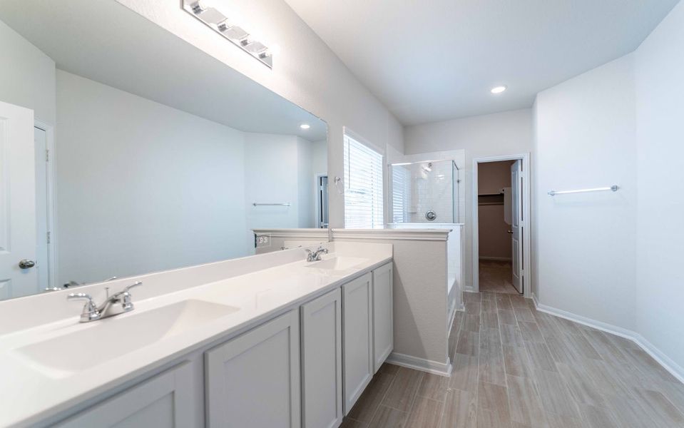 Furnished interior view inside a new home in Laurel Vistas, San Antonio (Image 8).