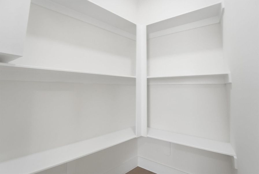 Spacious, unfurnished interior of a new home in , Houston (Image 31).