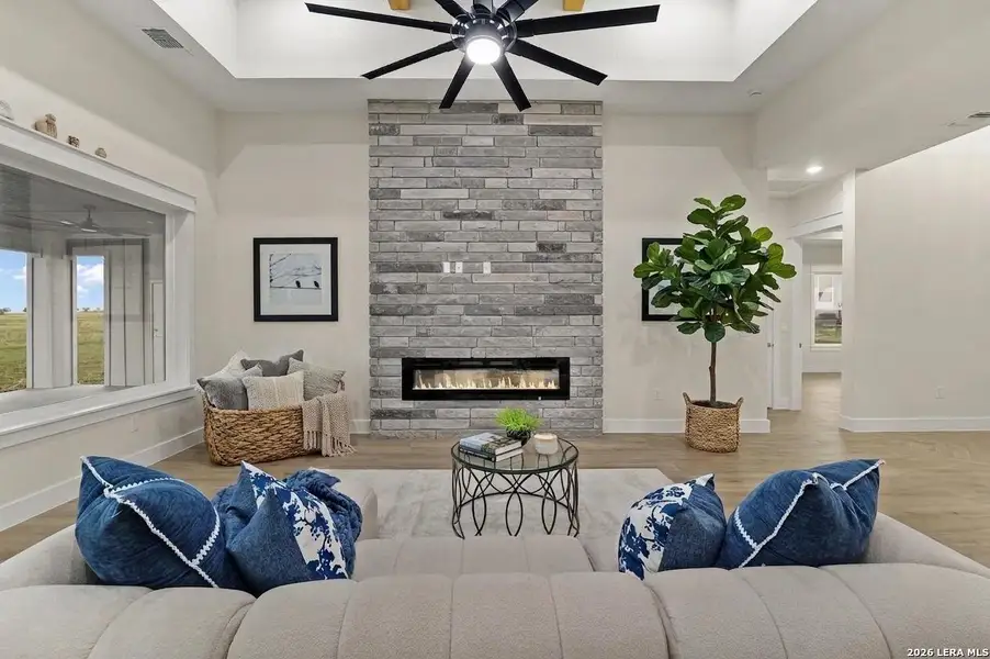 Furnished interior view inside a new home in , La Vernia (Image 17). Furnished interior view inside a new home in , La Vernia (Image 17).