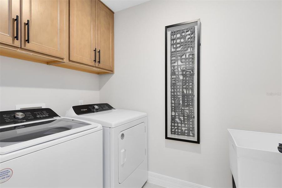Close-up of interior finishes inside a home in Winter Grove, Winter Garden (Image 21).