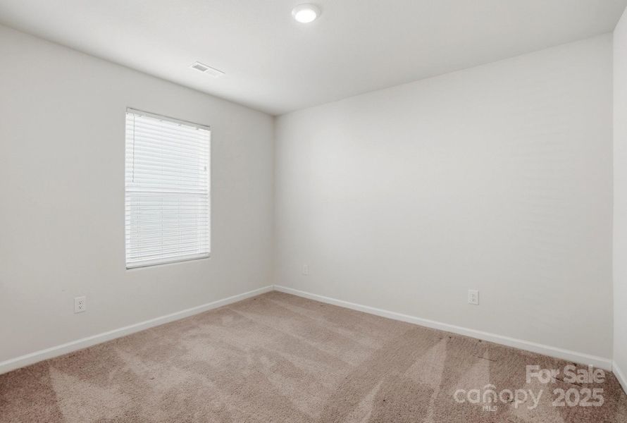 Spacious, unfurnished interior of a new home in Knights Bridge, Richburg (Image 16).