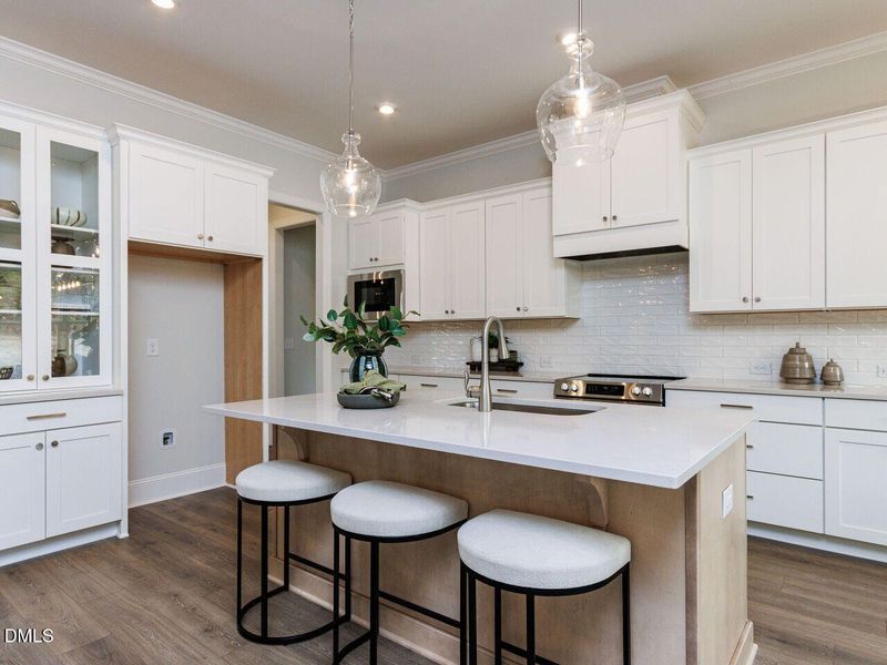 012-1280x960-kitchen