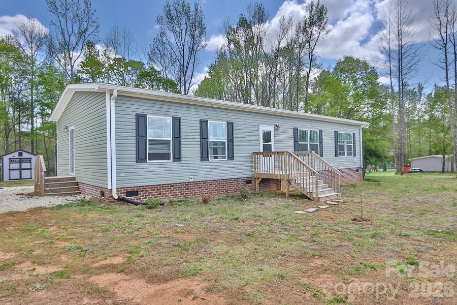 Exterior details and patio area of a home in , Shelby (Image 32).