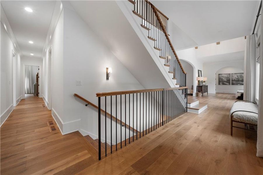 Furnished interior view inside a new home in , Alpharetta (Image 46).