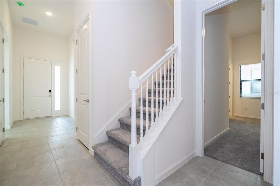 Spacious, unfurnished interior of a new home in , Orlando (Image 62).