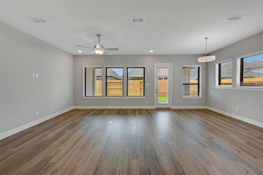 Spacious, unfurnished interior of a new home in Riceland - Enclave Collection, Mont Belvieu (Image 21). Spacious, unfurnished interior of a new home in Riceland - Enclave Collection, Mont Belvieu (Image 21).