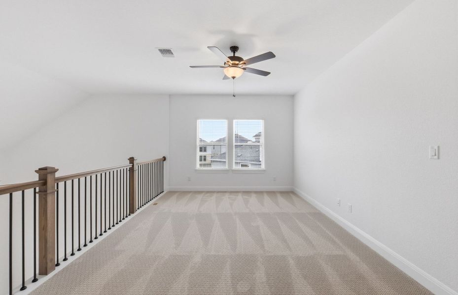 Spacious, unfurnished interior of a new home in Santa Rita Ranch, Liberty Hill (Image 51).