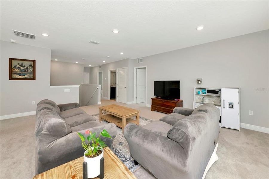 Furnished interior view inside a new home in , Apollo Beach (Image 56).