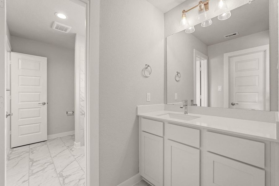 Furnished interior view inside a new home in Briarwood Crossing, Rosenberg (Image 5).