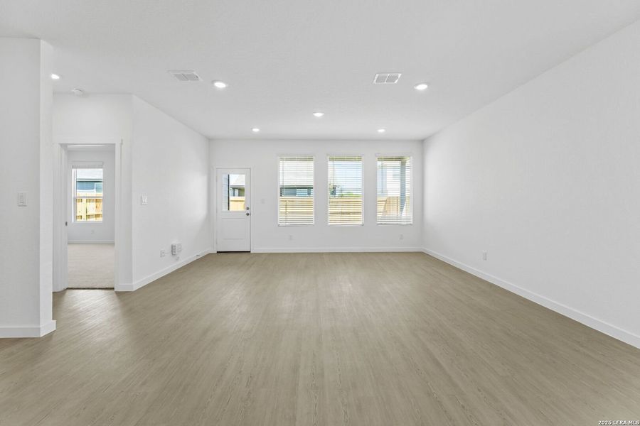 Spacious, unfurnished interior of a new home in Hightop Ridge, Converse (Image 10).