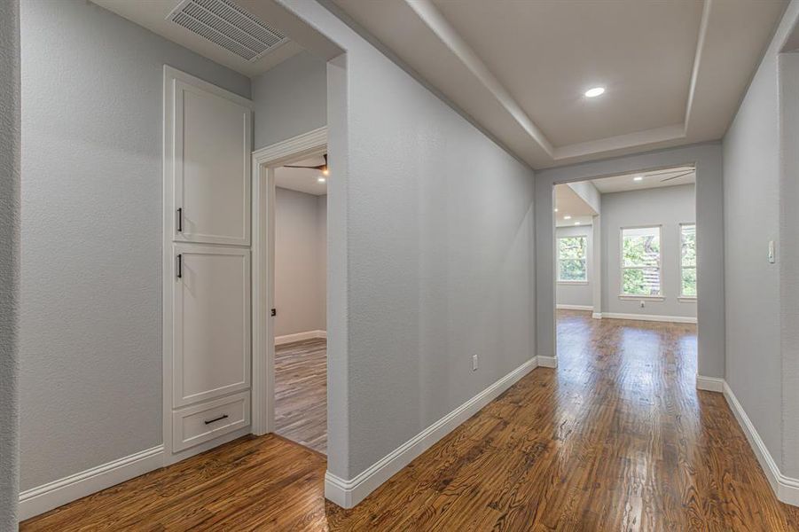 Spacious, unfurnished interior of a new home in , Runaway Bay (Image 16).