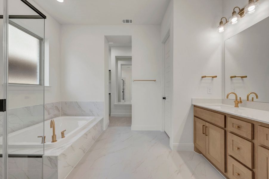 Owner's Bath Owner's Bath