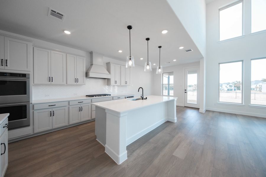 Furnished interior view inside a new home in Heath Golf and Yacht Club, Heath (Image 7).