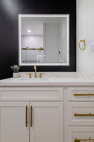 Close-up of interior finishes inside a home in , Eagle Pass (Image 14).