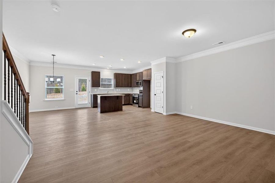 Spacious, unfurnished interior of a new home in Fuller Station, Loganville (Image 14).