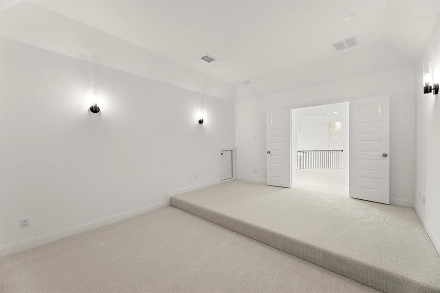 22. 2114 Clairmont - Media 22. 2114 Clairmont - Media