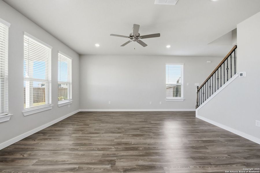 Spacious, unfurnished interior of a new home in Morgan Meadows, San Antonio (Image 36).