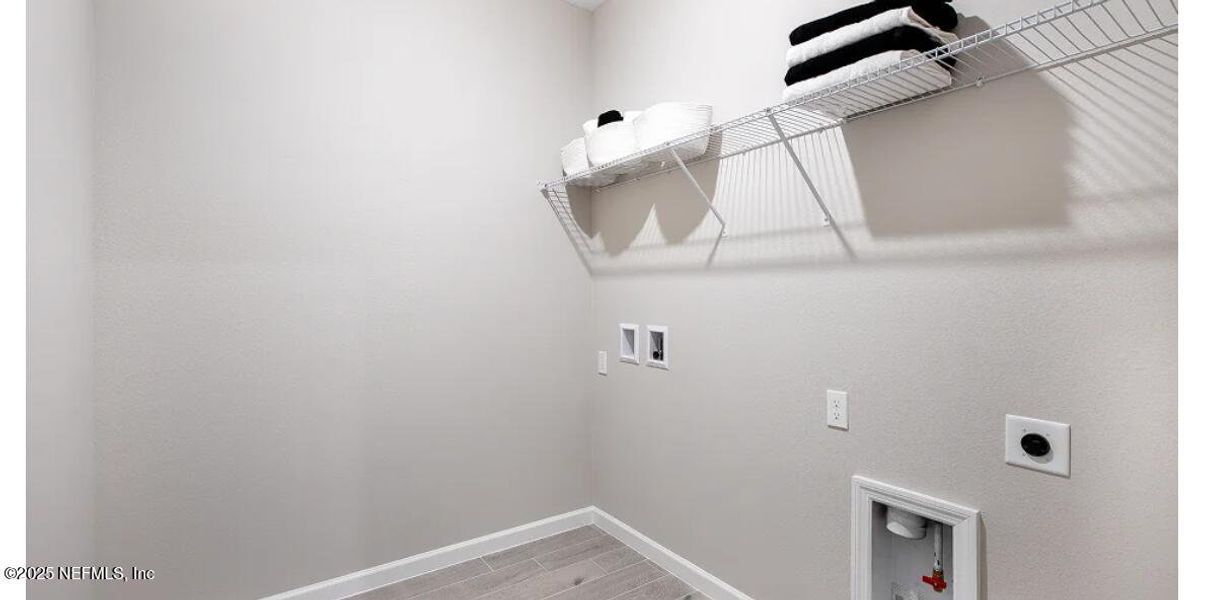 Spacious, unfurnished interior of a new home in Granary Park: Granary Park 50s, Green Cove Springs (Image 16). Spacious, unfurnished interior of a new home in Granary Park: Granary Park 50s, Green Cove Springs (Image 16).