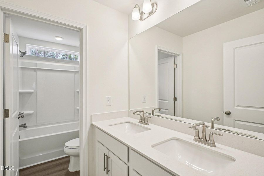 24-web-or-mls-Sugar Pne Dr-S0602-024