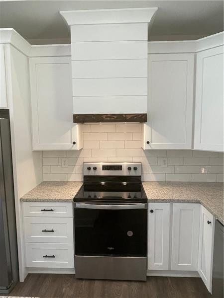 Furnished interior view inside a new home in , Rockmart (Image 5).