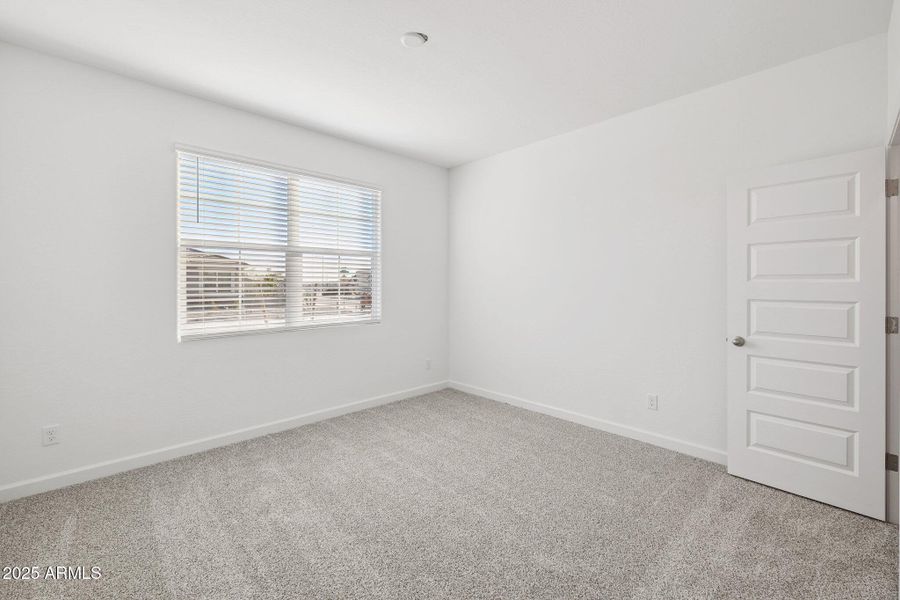 22-web-or-mls-1476-s-241st-ave