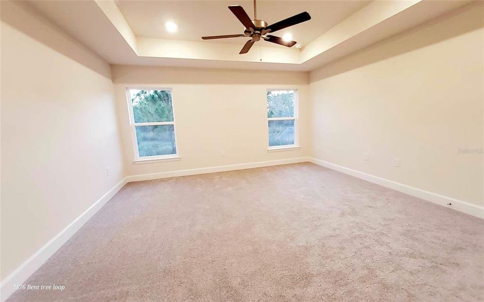 Spacious, unfurnished interior of a new home in , St. Cloud (Image 16).