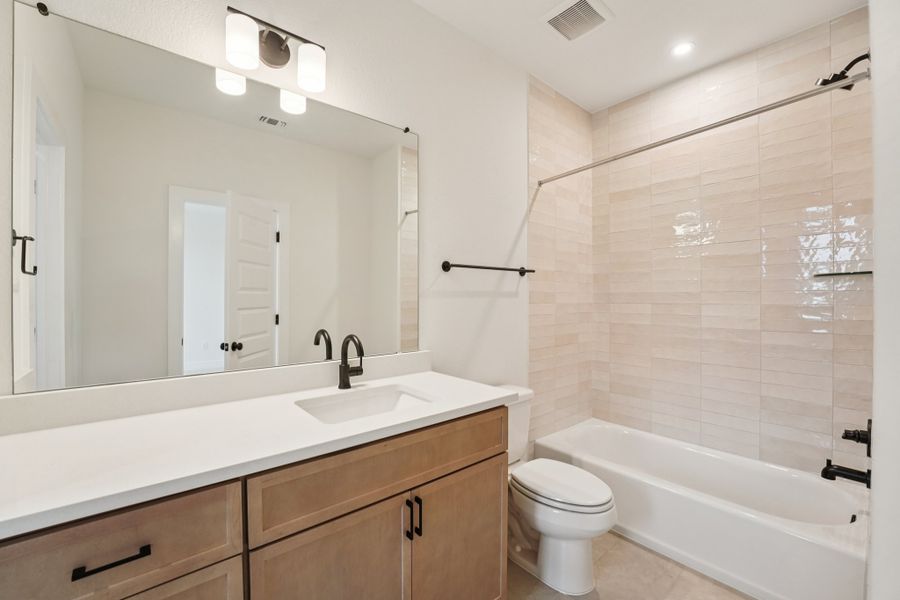 Furnished interior view inside a new home in Sauls Ranch, Round Rock (Image 13).