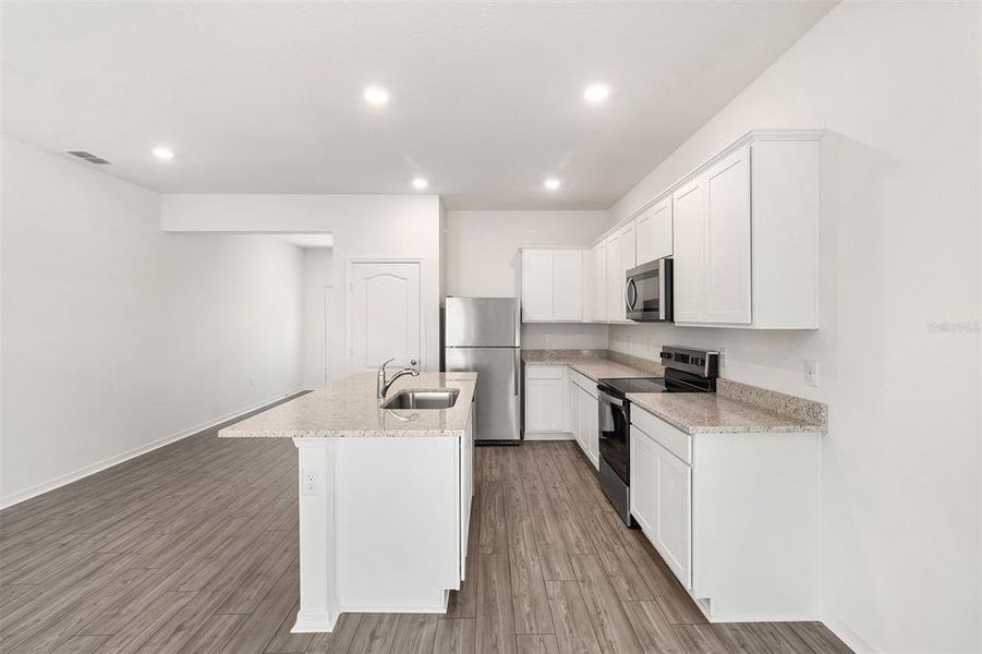 Image 20 of a home in Peach Crossings.