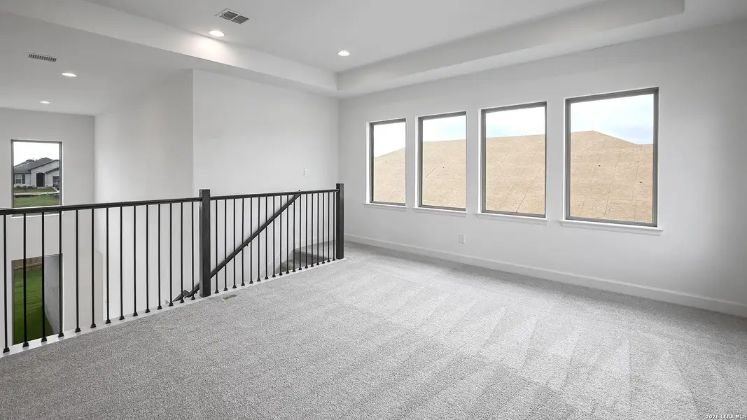 Spacious, unfurnished interior of a new home in The Parklands, Schertz (Image 17).