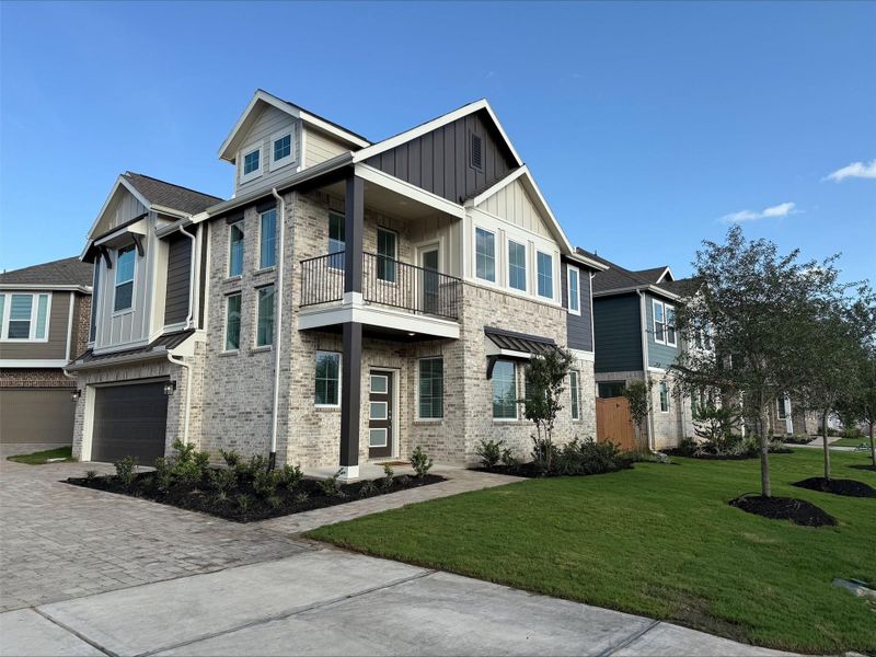 Image 16 of a home in Elyson.