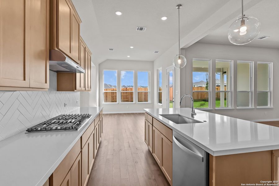 Furnished interior view inside a new home in Homestead, Schertz (Image 14).