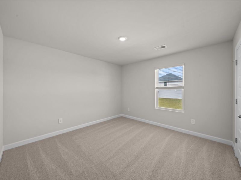 Spacious, unfurnished interior of a new home in Vickery Station, Woodruff (Image 18).