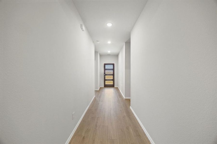 3-web-or-mls-3301-royal-frst-dr