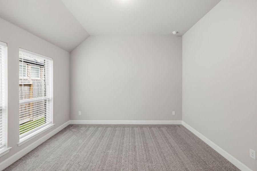 Spacious, unfurnished interior of a new home in Riceland, Mont Belvieu (Image 25).