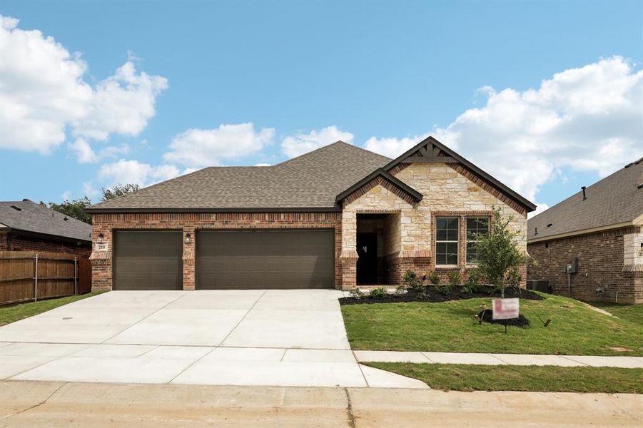 Front exterior of a new home in , Alvarado, TX, highlighting curb appeal (Image 17). Front exterior of a new home in , Alvarado, TX, highlighting curb appeal (Image 17).