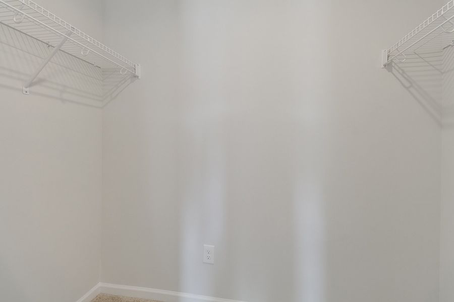 Spacious, unfurnished interior of a new home in Astoria, Columbia (Image 24).