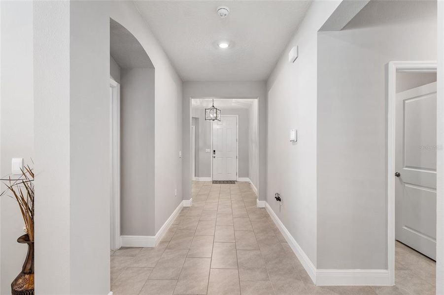 Spacious, unfurnished interior of a new home in Finley Woods, Gainesville (Image 24). Spacious, unfurnished interior of a new home in Finley Woods, Gainesville (Image 24).