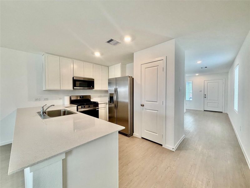 Furnished interior view inside a new home in Esperanza, Richmond (Image 5).