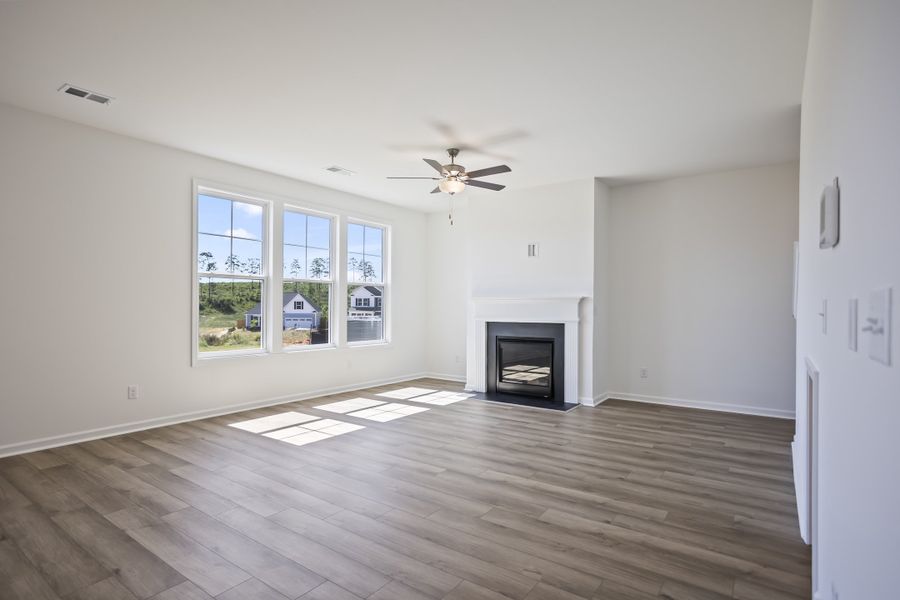 Spacious, unfurnished interior of a new home in Providence Station at Trolley Run, Aiken (Image 25).