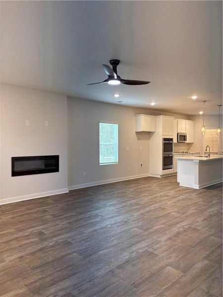 Spacious, unfurnished interior of a new home in Southern Hills, McDonough (Image 17).