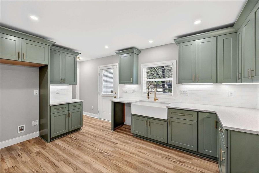 Furnished interior view inside a new home in , Atlanta (Image 7).